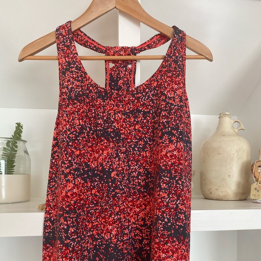 Athleta workout tank with built-in bra